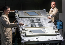 B-2 Bomber Antenna (a) (thumbnail)